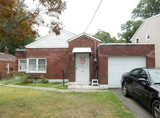 29 Jensen Ave, Fords, NJ 08863