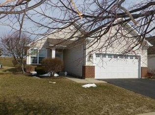 12746 Oak Grove Dr, Huntley, IL