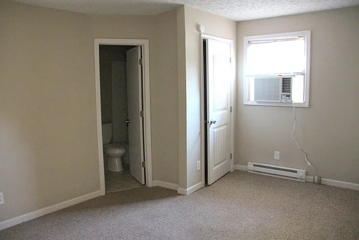 1200 Chester Ave #A — Photo 14
