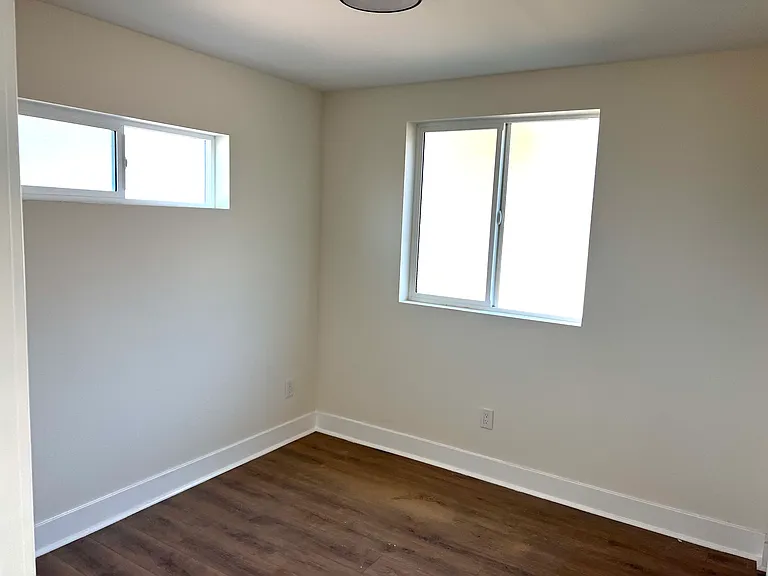 6744 Orizaba Ave #10 — Photo 11