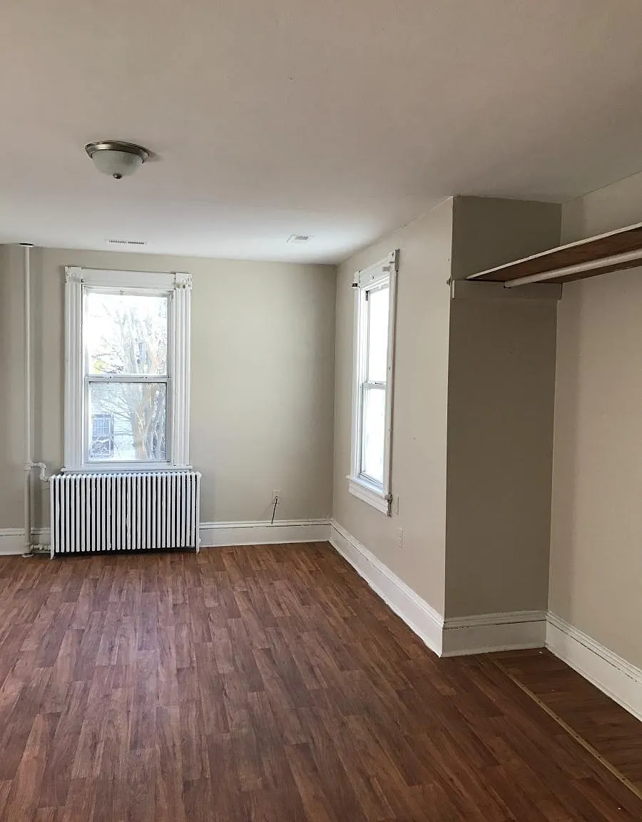 2 bed, 750 sqft, $1,100 — Photo 2