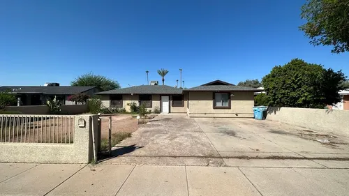 2808 N 46th Ave Photo 1