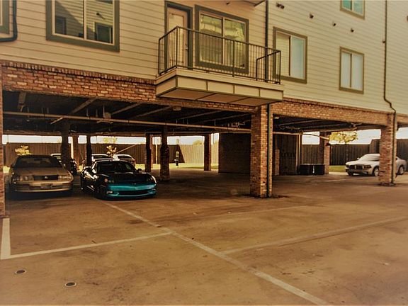2nd image of 3221 Elihu St #212