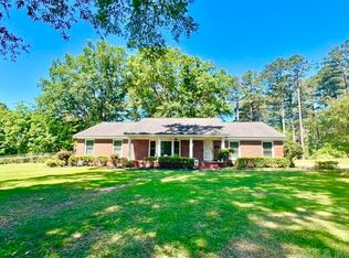 594 Lakeside Ave, Camden, AR 71701