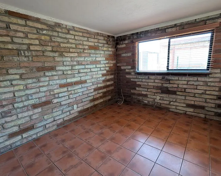 3078 N Cherry Ave — Photo 12