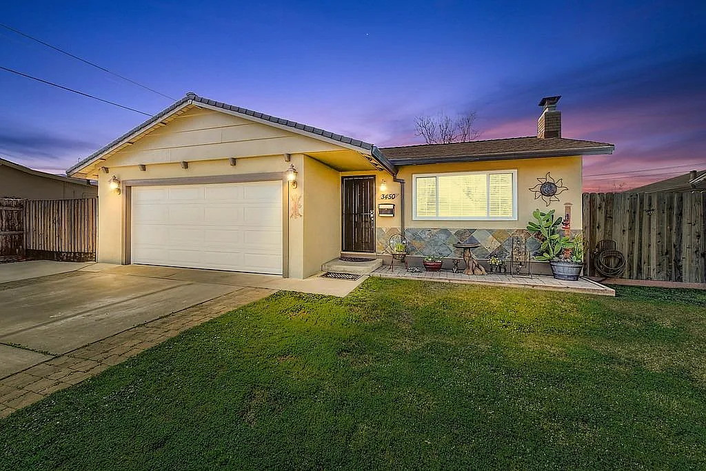 3450 Jupiter Dr photo 1