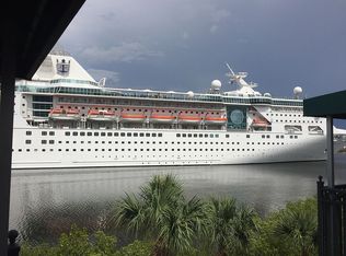 1450 Harbour Walk Rd, Tampa, FL 33602