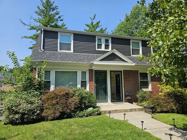 4 Nixon Ave, Staten Island, NY 10304
