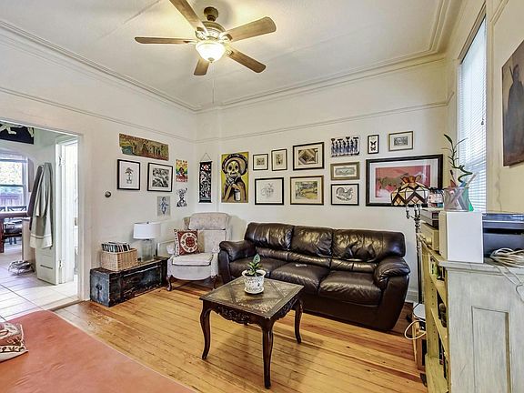 2nd image of 1115 N Richmond St APT 3