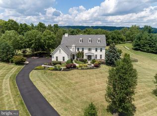 1 Windy Hollow Rd, New Hope, PA 18938