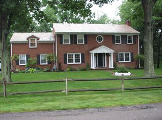 150 Ridgeview Dr, Beaver, PA 15009