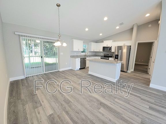 3rd image of 106 Dogwood Cir