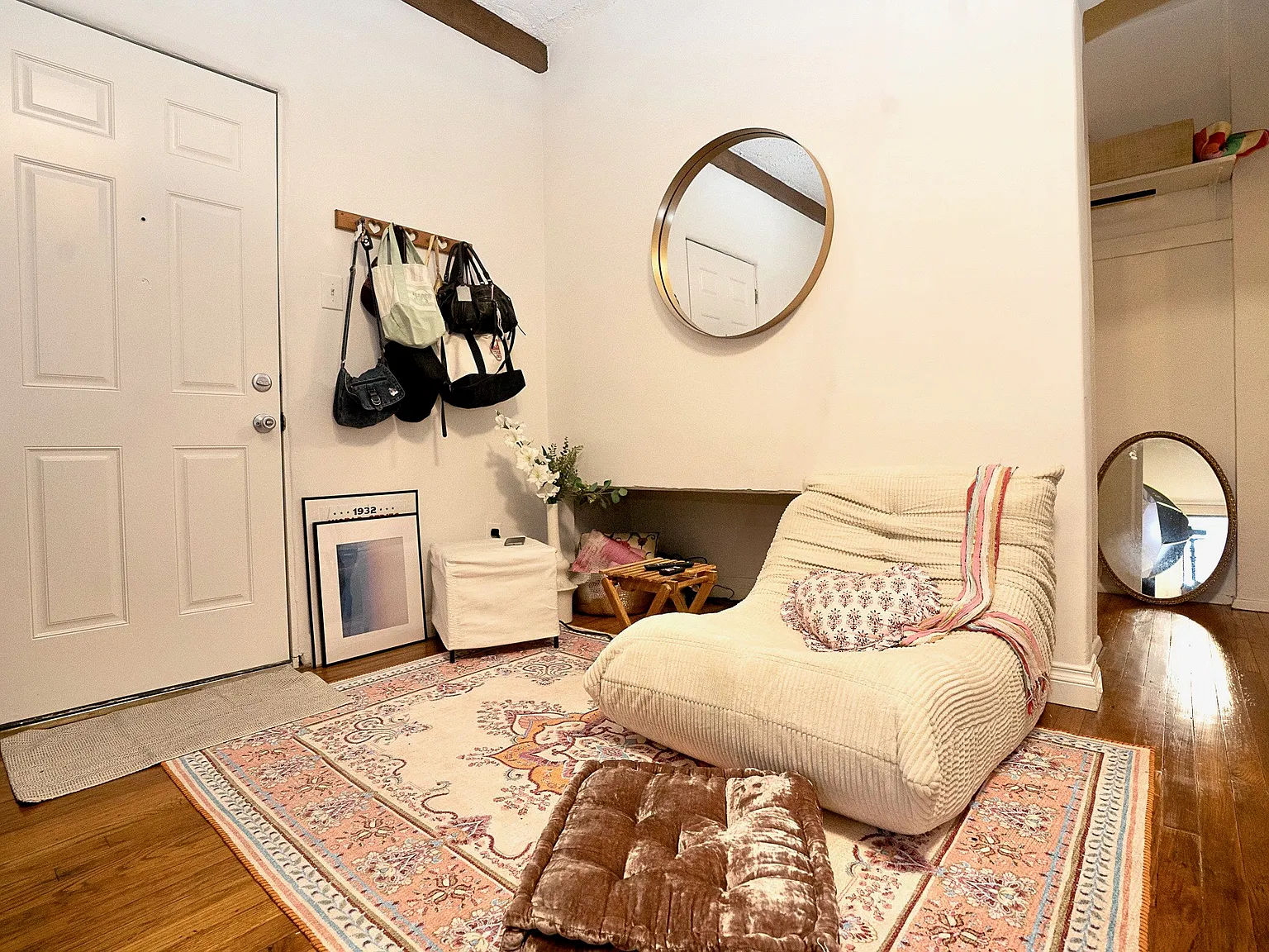 Studio, 450 sqft, $1,500 — Photo 2