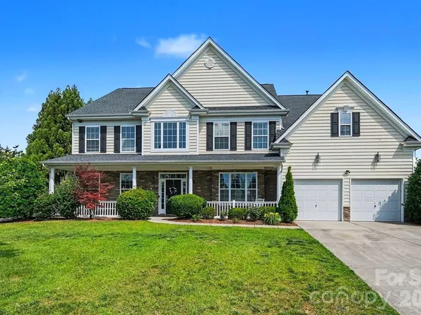 4396 Foxfield Ct, Harrisburg, NC 28075