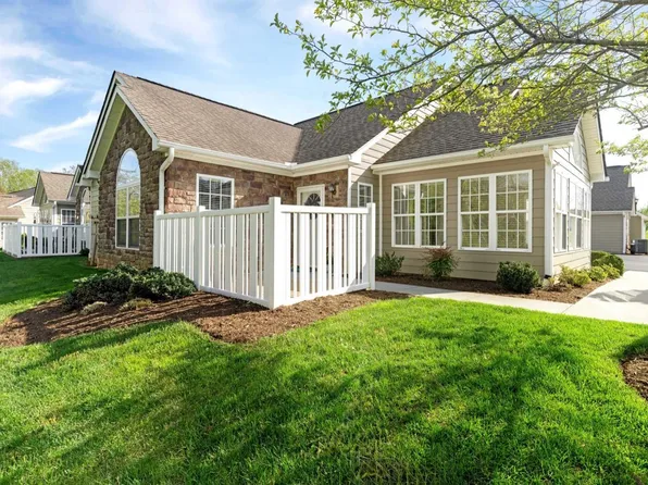 1231 Jefferson Way, Forest, VA 24551