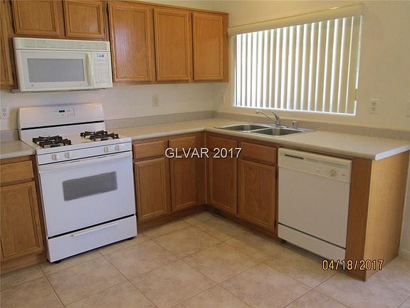 5th image of 11031 Mezzana St #0