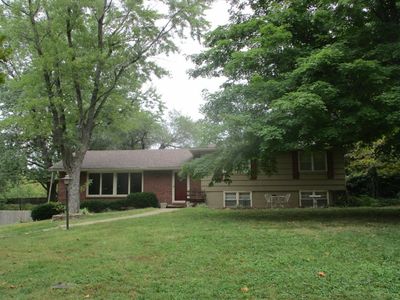 6155 NE Circle View Dr, Kansas City, MO, 64118