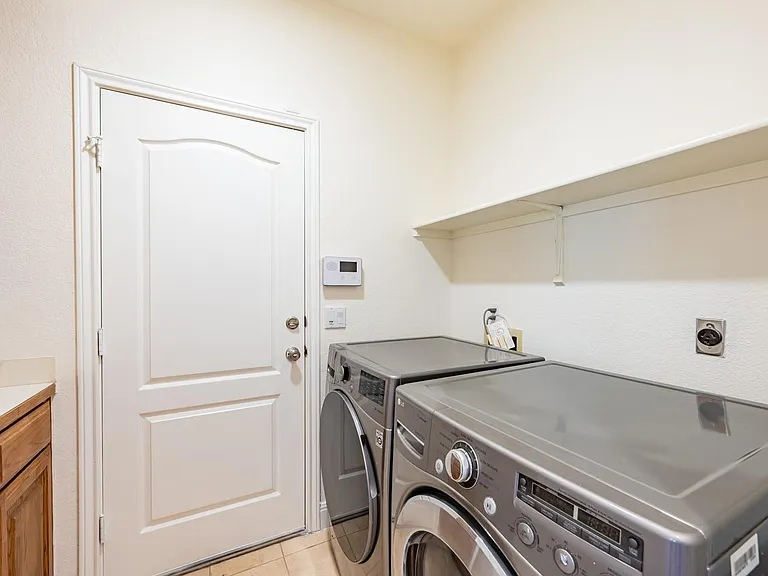 7724 Yaupon Dr — Photo 24