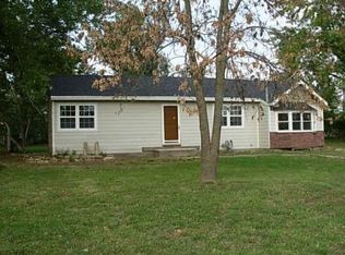 510 Atchison St, Oskaloosa, KS 66066