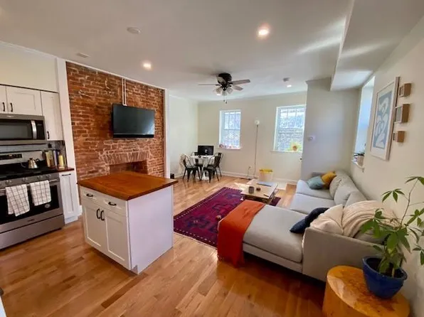 701 S 2nd St #2, Philadelphia, PA 19147