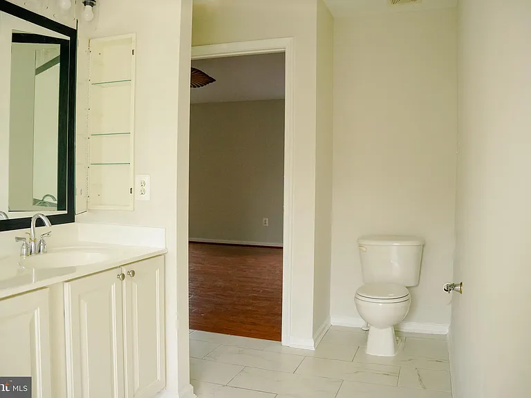 9013 Melody Dr — Photo 12