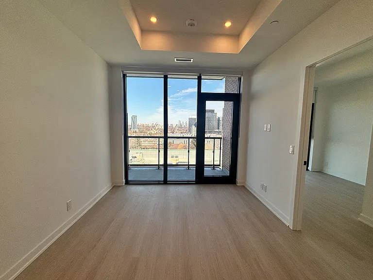 699 Sheppard Ave E #703 — Photo 7