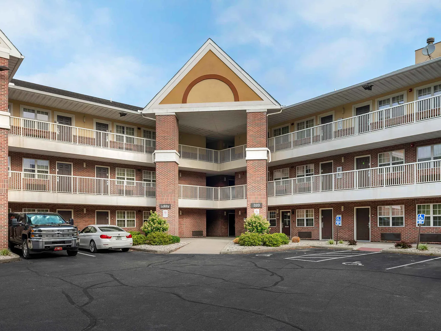 Cincinnati - Springdale - I-275 — Photo 1