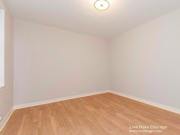 5th image of 2151 N Fremont St #Gdn