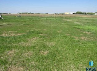 302 S Carlson St, Humboldt, SD 57035