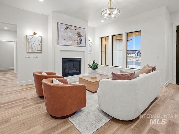 5th image of 1183 Magic Rd
