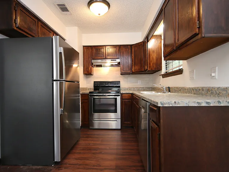 1455 Acorn Ln #F — Photo 7