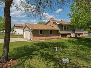 1307 132nd Ave NE, Blaine, MN 55434