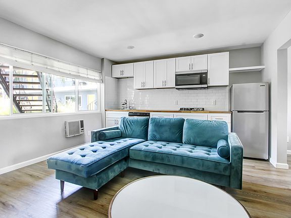 4th image of 1029 S Union Ave APT 31