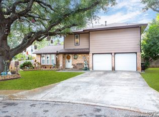 8826 Ridge Gate St, San Antonio, TX 78250