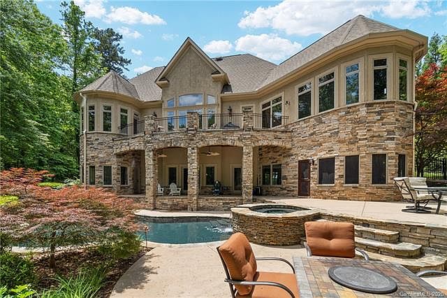 1st image of 8068 Cross Creek Ct