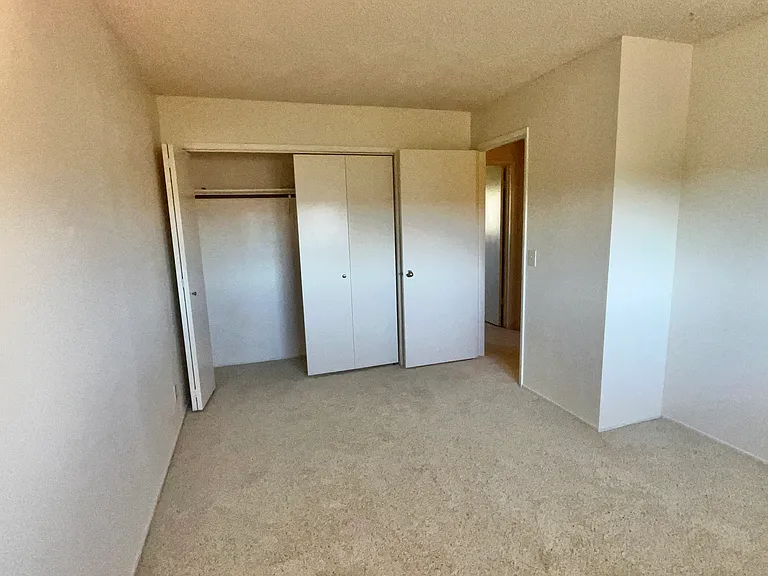 202 E J St #6 — Photo 15