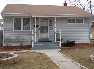 3761 S 52nd St, Milwaukee, WI 53220