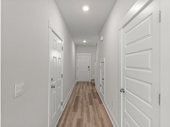 4th image of 9497 Nature Creek Cir