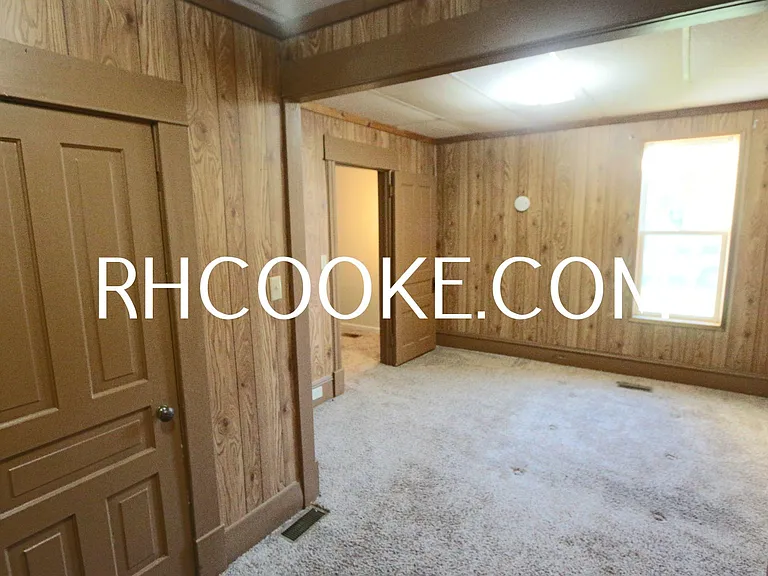 2402 W Bridge Ave #1 — Photo 8