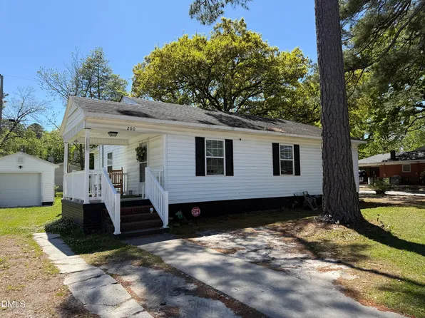 200 S Sylvan Dr, Greenville, NC 27834