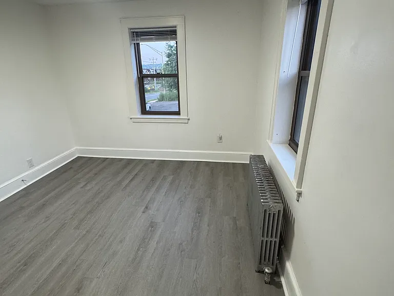 35 Rapallo Ave #3E — Photo 17