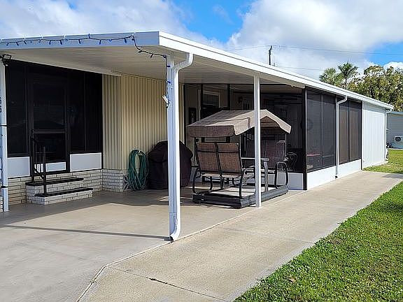 3rd image of 66 Sam Houston Dr