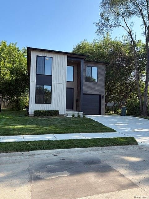 1st image of 1335 E Cambourne St
