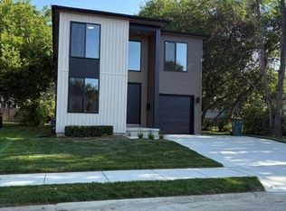 1335 E Cambourne St, Ferndale, MI 48220