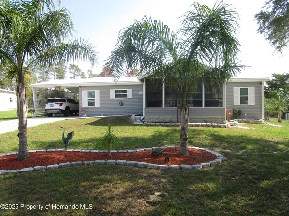 9242 Bassin St, Brooksville, FL 34613