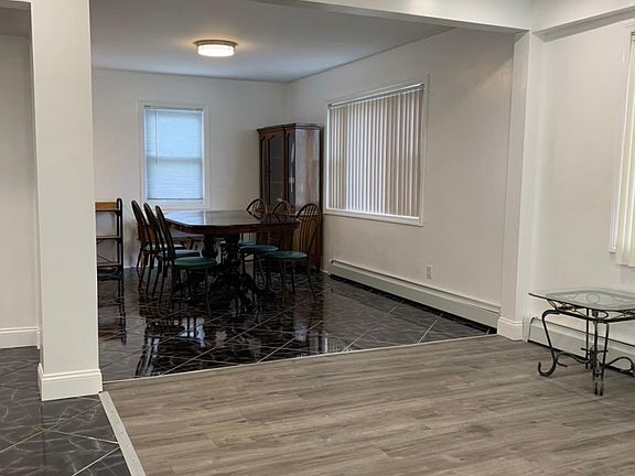 4th image of 215-88 Union Tpke Floor 2