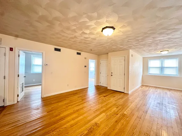 (undisclosed Address), Providence, RI 02904