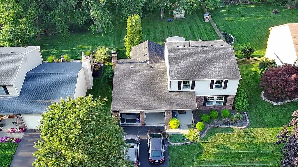 36 Butterfield Ln photo 1