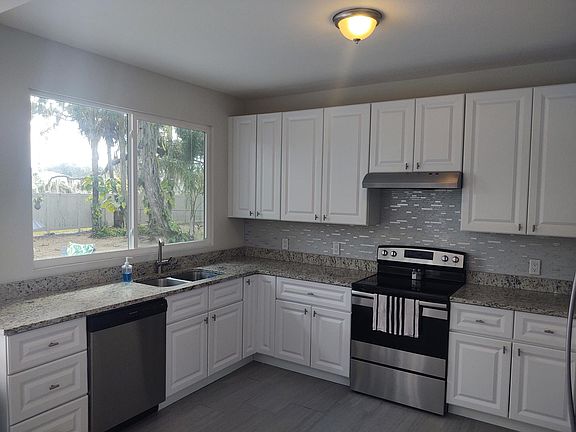 2nd image of 2235 W Leewynn Dr