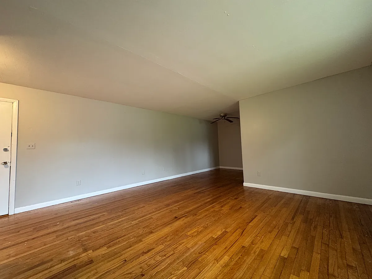 Building Photo - 99-104 Huntington St #205